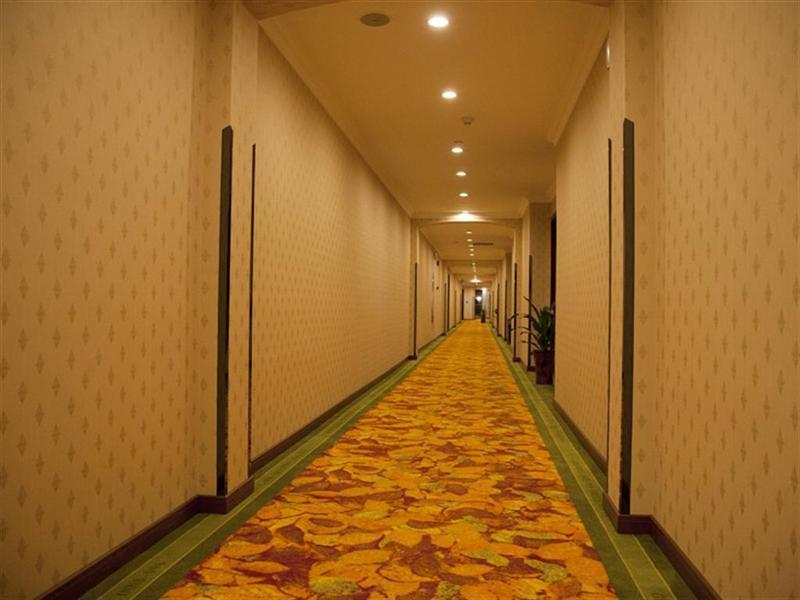 Greentree Inn Heilongjiang Harbin Zhongyang Street Business Hotel Extérieur photo