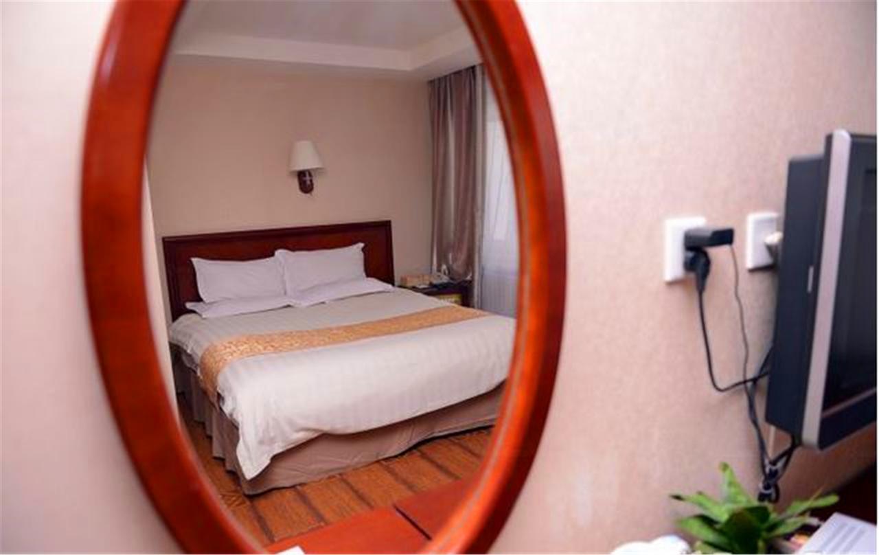 Greentree Inn Heilongjiang Harbin Zhongyang Street Business Hotel Extérieur photo